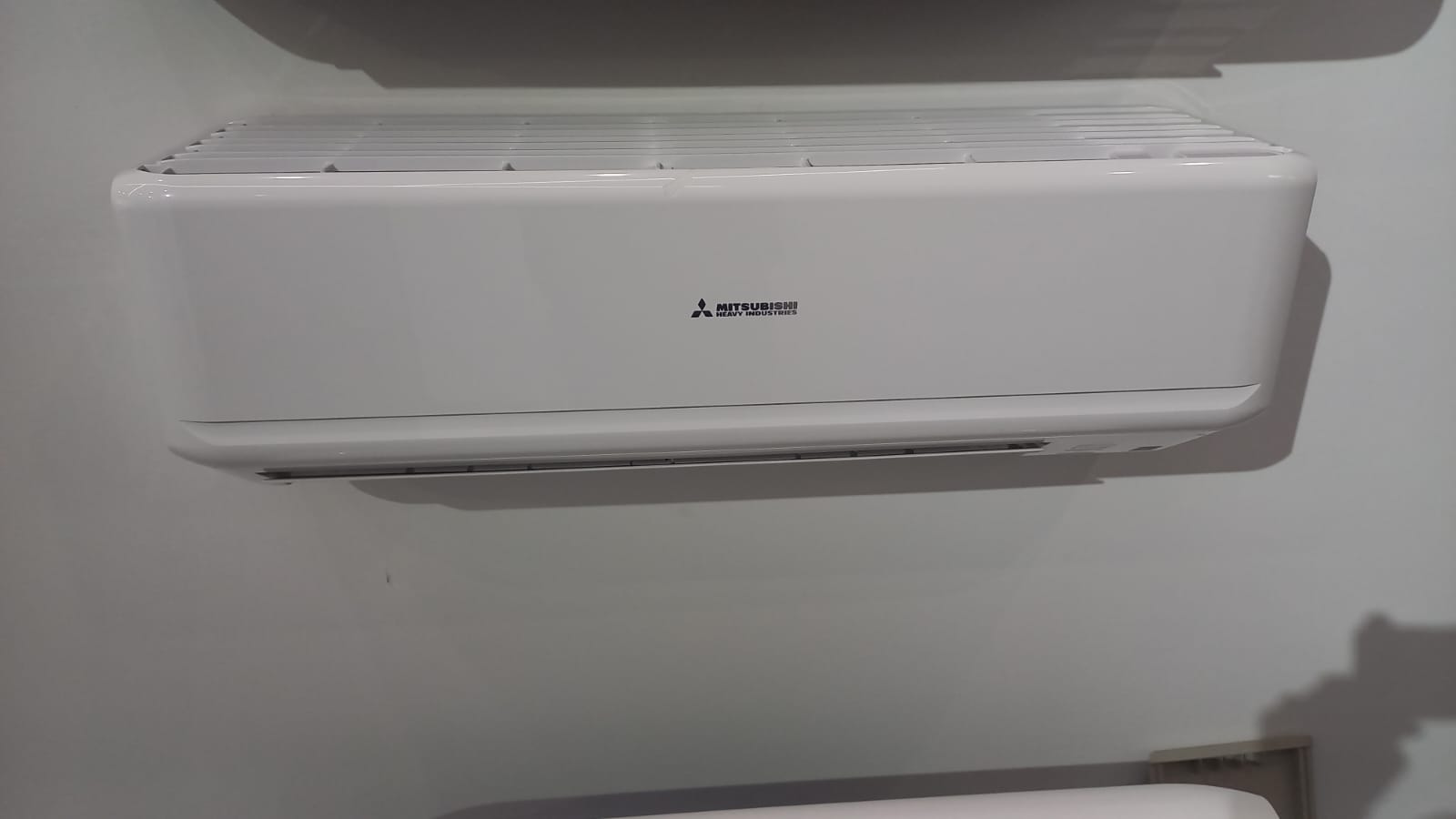 Mitsubishi kondisioner 24000 btu
